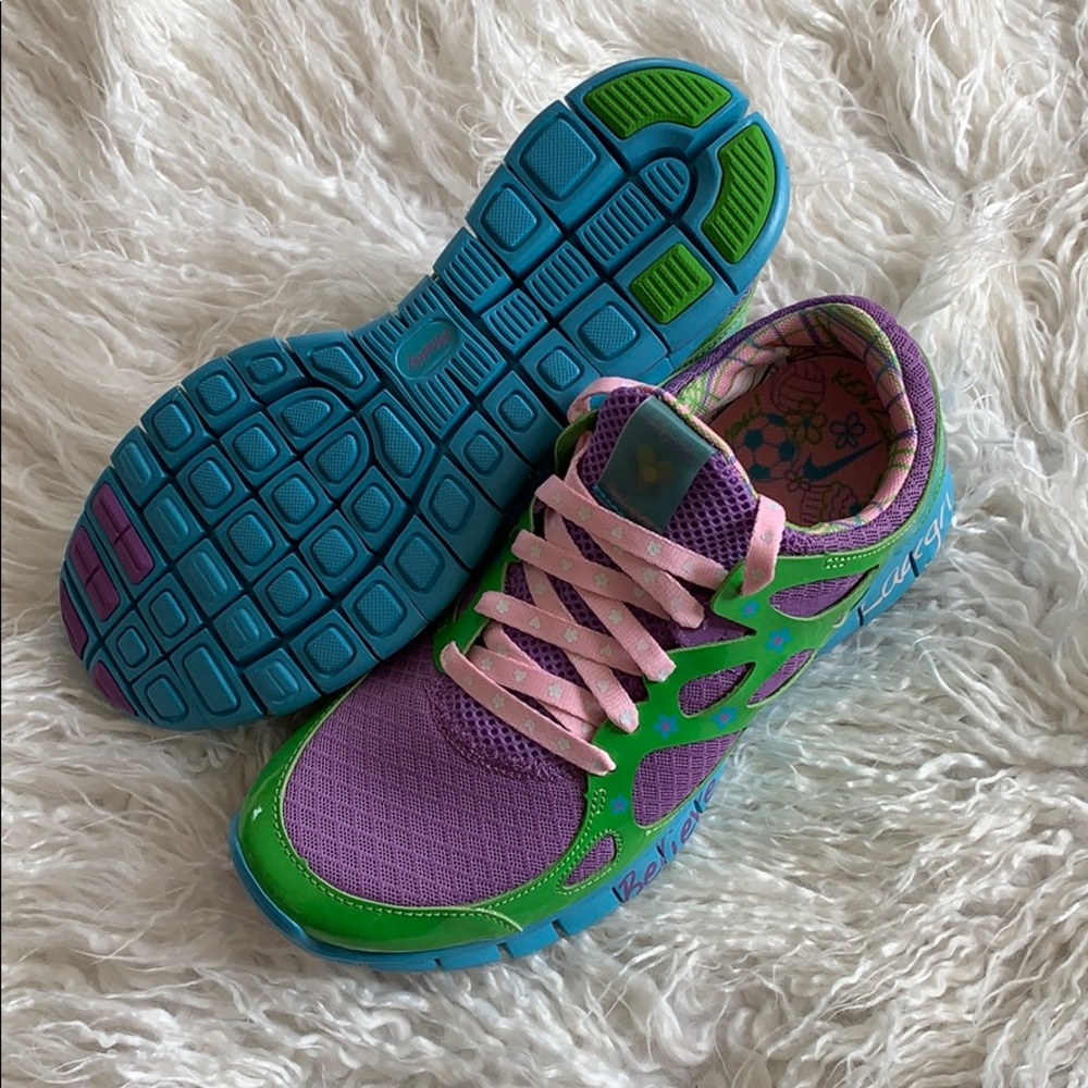 NWT Nike Free Rn Rare - Picture 8 of 8
